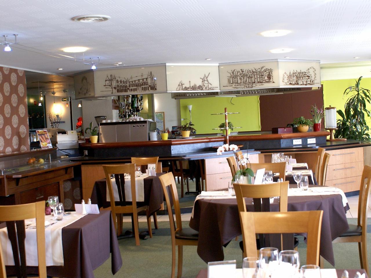 Logis Hotel Restaurant Aloe Les Herbiers Esterno foto