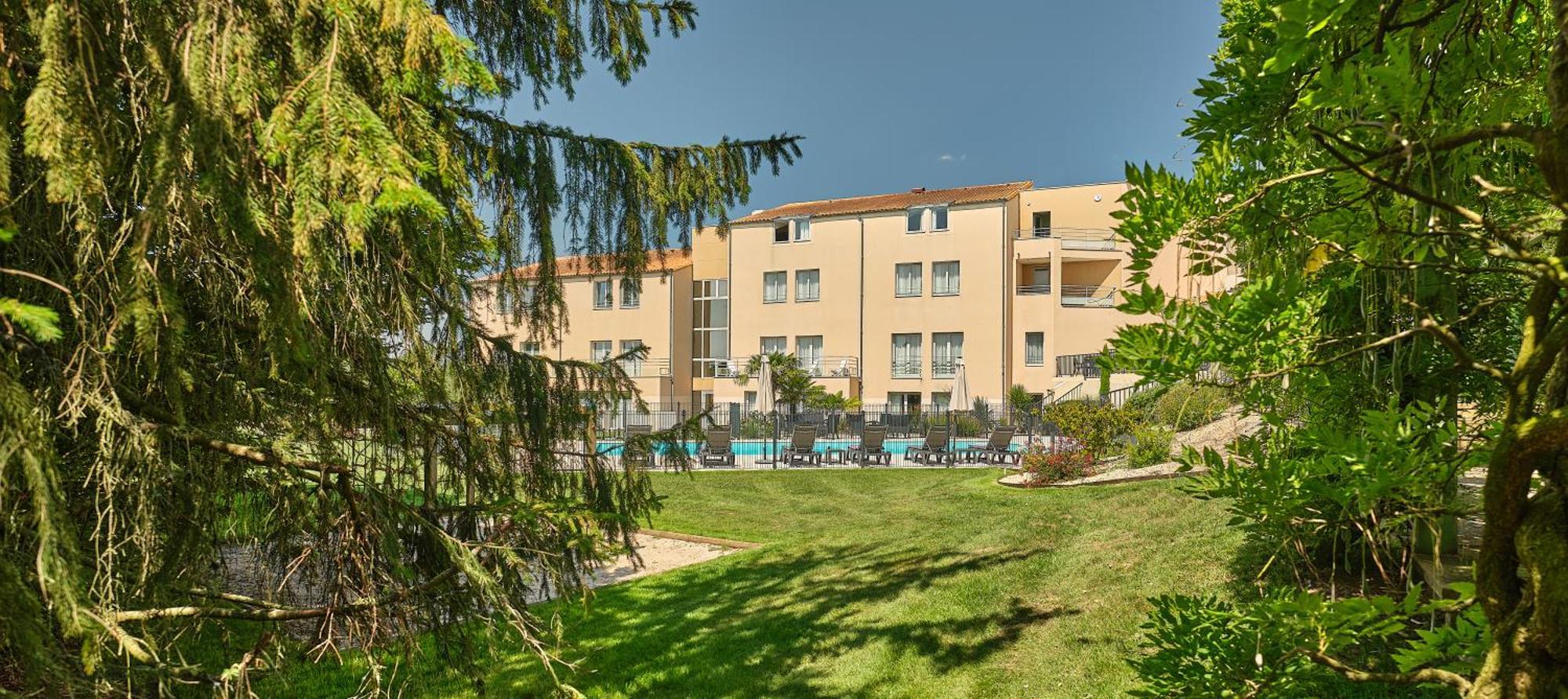 Logis Hotel Restaurant Aloe Les Herbiers Esterno foto